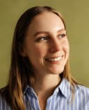 Headshot of Isabel Larrow